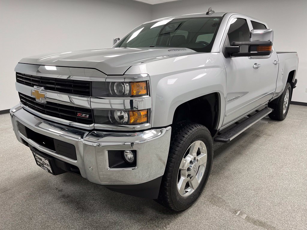 Used 2016 Chevrolet Silverado 2500 LTZ w/ Duramax Plus Package AWD/4WD image 4