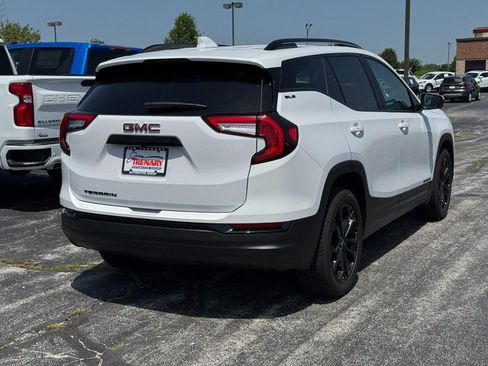 Used 2022 GMC Terrain SLE w/ Driver Convenience Package FWD image 3