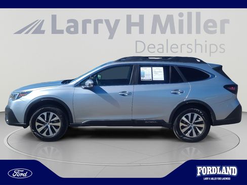 Used 2020 Subaru Outback Premium AWD/4WD image 2