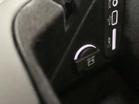 Used 2016 Dodge Challenger SRT Hellcat image 58