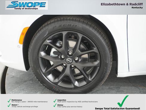 New 2026 Chrysler Pacifica Limited w/ Uconnect Theater Family Group image 30