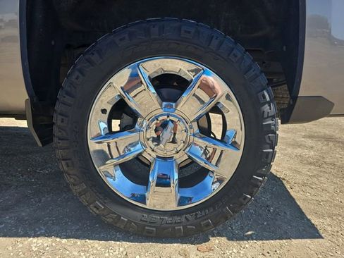 Used 2017 Chevrolet Silverado 1500 LTZ Z71 w/ LTZ Plus Package image 31