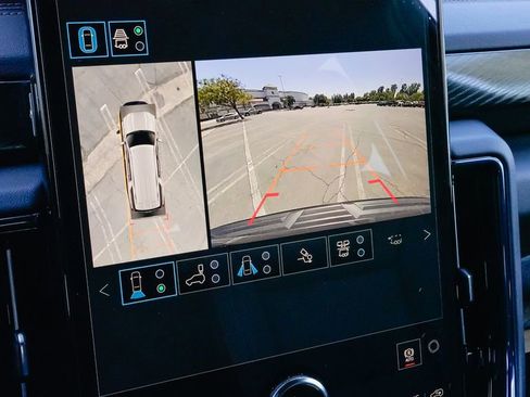 New 2026 GMC Yukon XL AT4 image 25