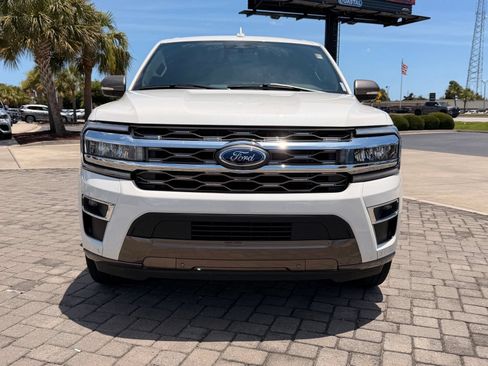 Used 2024 Ford Expedition Max King Ranch RWD image 6