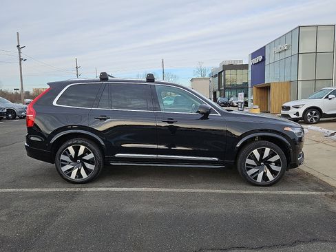 Certified 2023 Volvo XC90 T8 Ultimate image 7