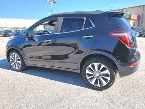 Used 2018 Buick Encore Sport Touring image 5