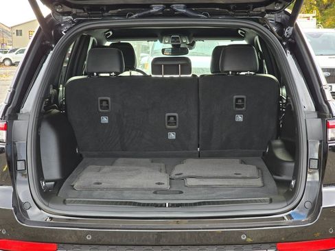 Used 2024 Jeep Grand Cherokee Altitude image 14