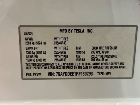 Used 2024 Tesla Model Y Long Range image 27