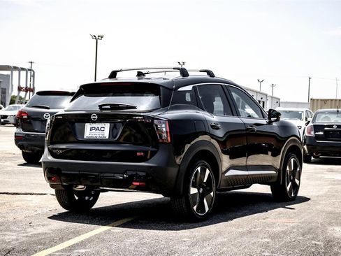 New 2025 Nissan Kicks SR image 4