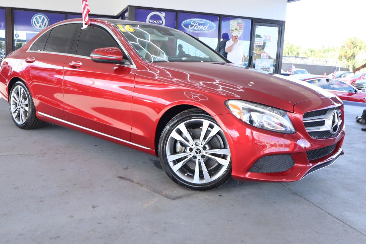Used 2016 Mercedes-Benz C 300 Sedan image 3