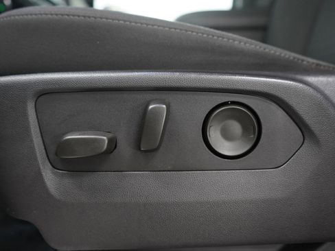 Used 2024 GMC Sierra 2500 SLE w/ SLE Convenience Package image 22