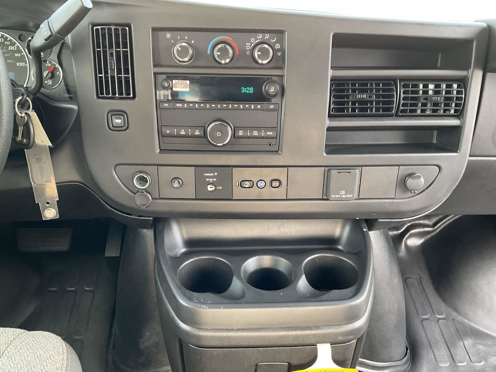 Used 2025 Chevrolet Express 3500 w/ Power Convenience Package RWD image 18