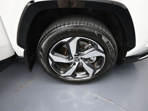 Used 2024 Toyota RAV4 SE w/ Weather & Moonroof Package AWD/4WD image 25