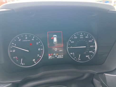 Used 2025 Subaru Forester Premium image 16