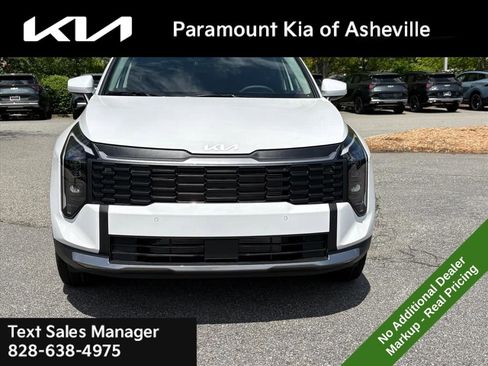 New 2026 Kia Sportage LX AWD/4WD image 2