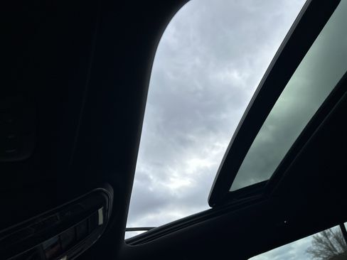 New 2025 Jeep Grand Cherokee L Limited w/ Black Appearance Package image 24