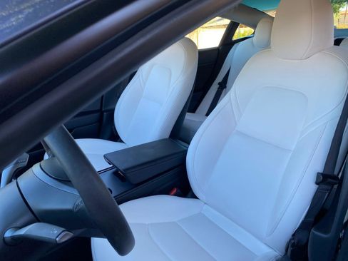 Used 2023 Tesla Model 3 Standard Range image 30