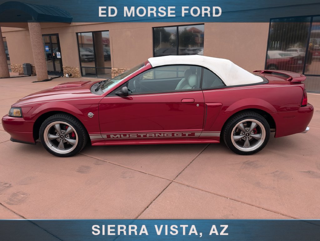 Used 2004 Ford Mustang GT RWD image 2