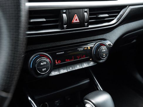 Used 2023 Kia Forte GT-Line w/ GT-Line Technology Package FWD image 23