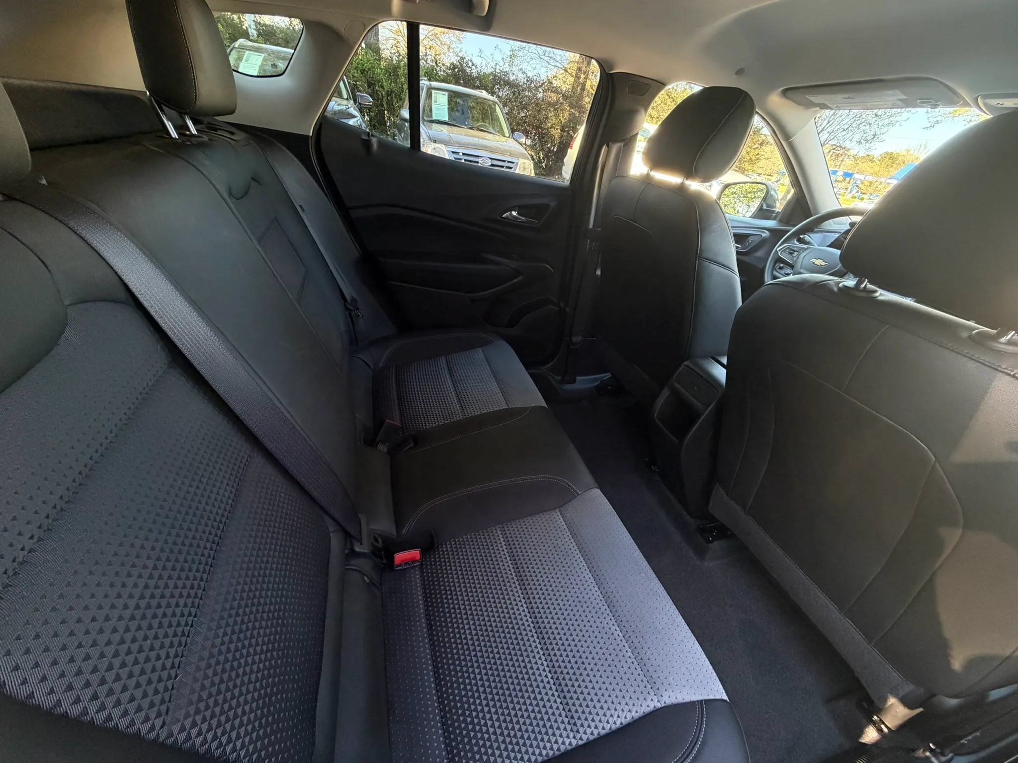Used 2025 Chevrolet Trax LT w/ Driver Confidence Package FWD image 13
