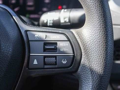 Used 2023 Honda Accord EX image 31