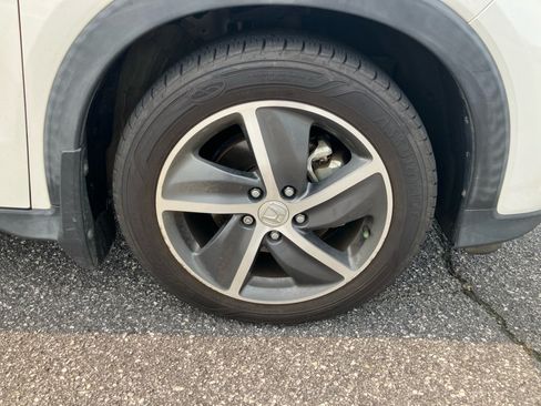 Used 2021 Honda HR-V EX image 26