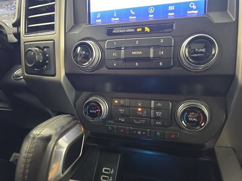 Used 2020 Ford F150 Platinum w/ Equipment Group 701A Luxury AWD/4WD image 17