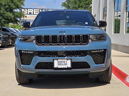 New 2026 Jeep Grand Cherokee Summit AWD/4WD image 5