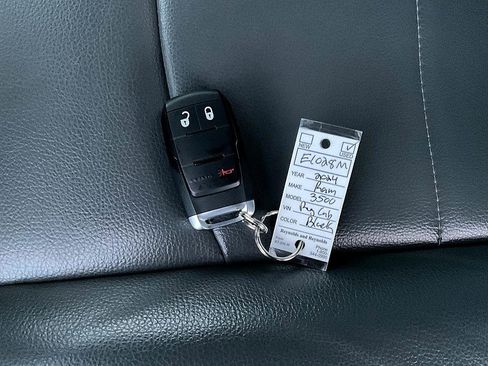 Used 2024 RAM 3500 Tradesman w/ Chrome Appearance Group image 34