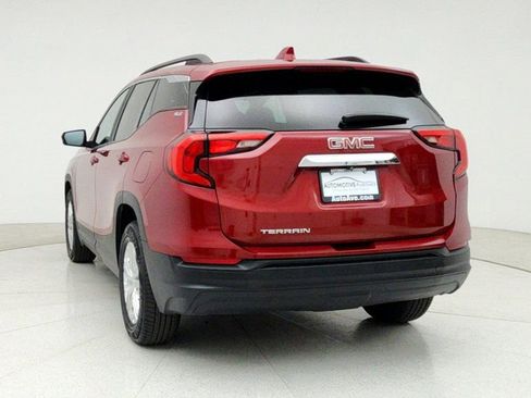 Used 2021 GMC Terrain SLE w/ Driver Convenience Package image 6