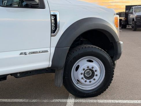 Used 2017 Ford F550 4x4 Crew Cab Super Duty image 7