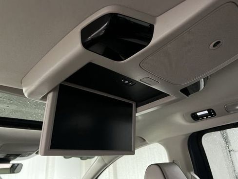 Used 2025 Honda Odyssey Elite image 36