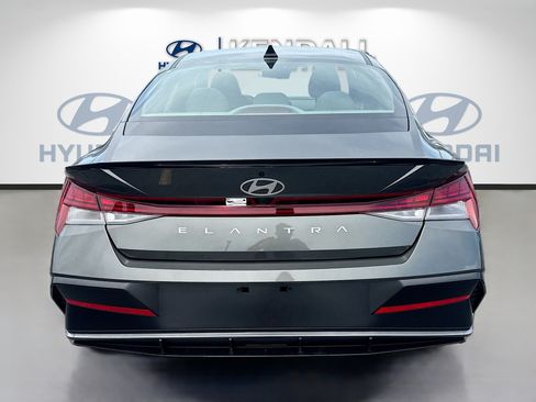 New 2026 Hyundai Elantra SEL Sport Premium FWD image 5
