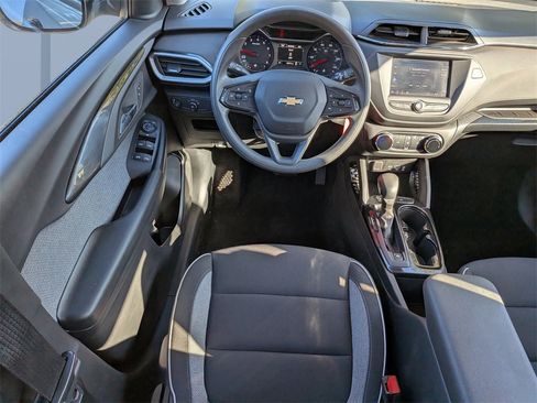 Used 2023 Chevrolet TrailBlazer LS image 15