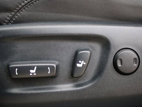 Used 2023 Toyota 4Runner SR5 Premium w/ Moonroof Package image 17