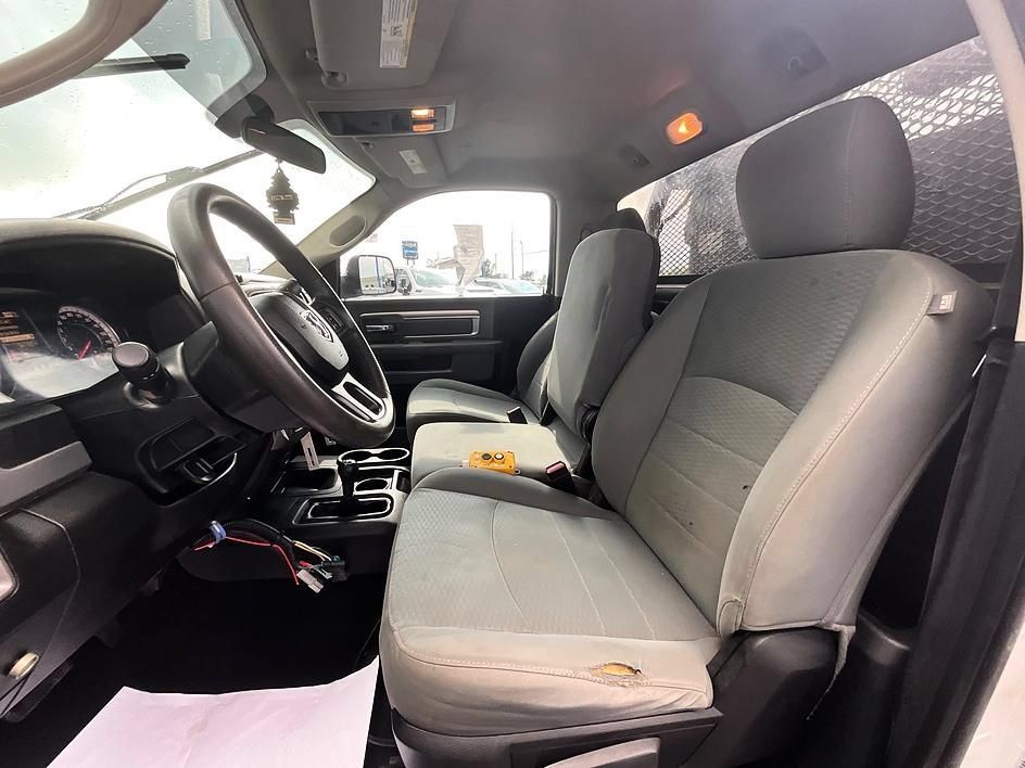 Used 2018 RAM 2500 Tradesman w/ Chrome Appearance Group AWD/4WD image 29