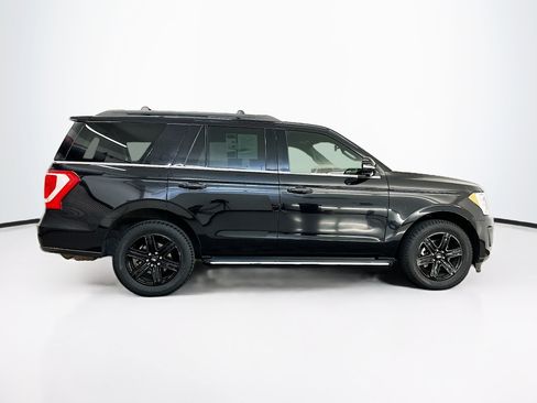 Used 2020 Ford Expedition XLT w/ Equipment Group 202A AWD/4WD image 10