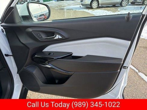 New 2026 Chevrolet Trax LT w/ Driver Confidence Package FWD image 38
