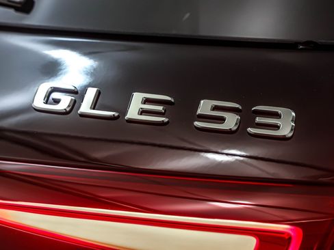 New 2026 Mercedes-Benz GLE 53 AMG 4MATIC image 9