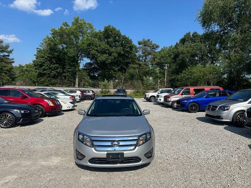 Used 2012 Ford Fusion SE FWD image 2