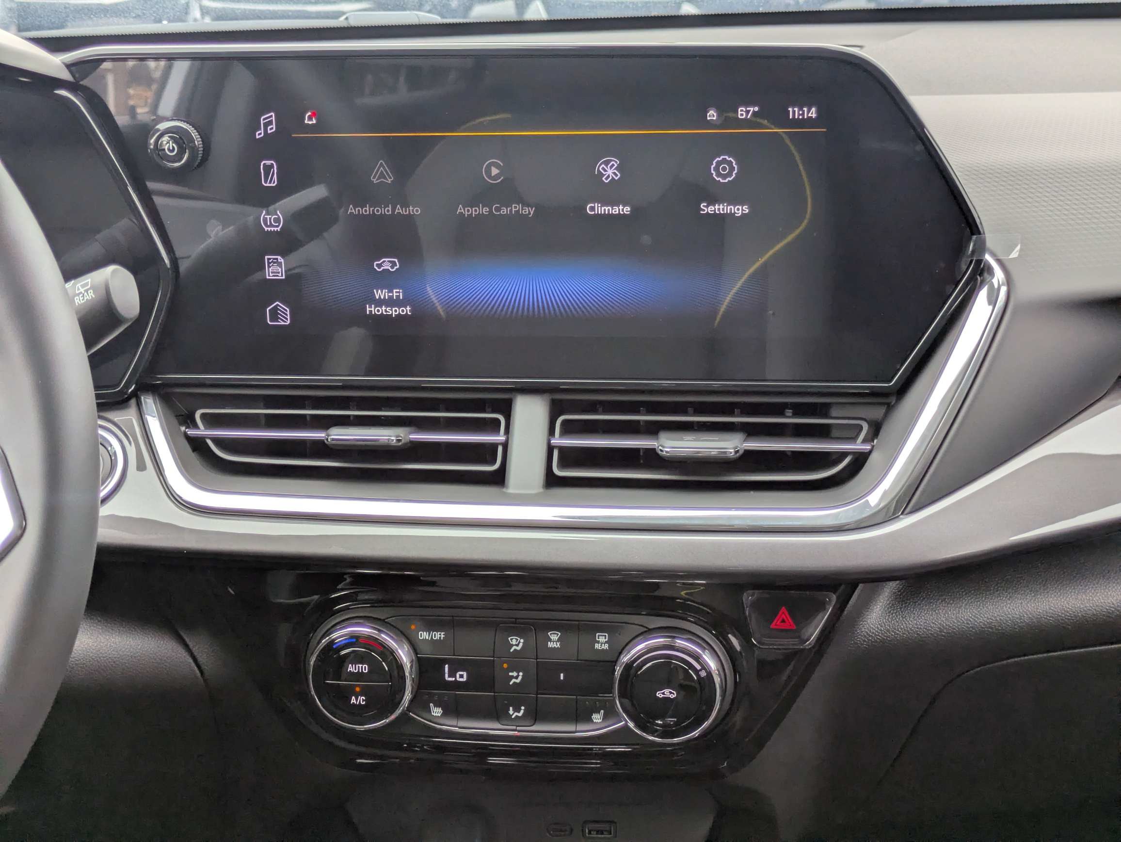New 2026 Chevrolet Trax ACTIV w/ Sunroof Package FWD image 5