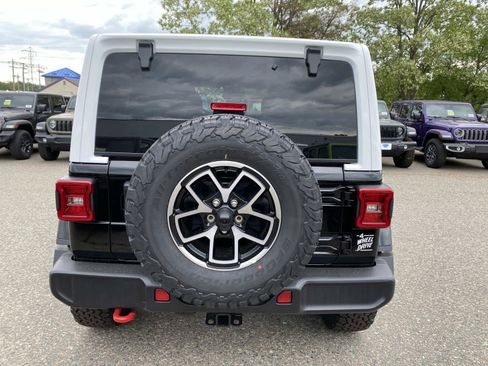 New 2026 Jeep Wrangler Unlimited Rubicon w/ Whitecap Package AWD/4WD image 4