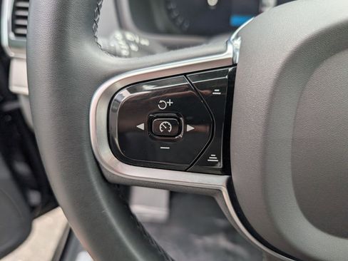 Used 2023 Volvo XC90 T8 Ultimate w/ Lounge Package AWD/4WD image 18