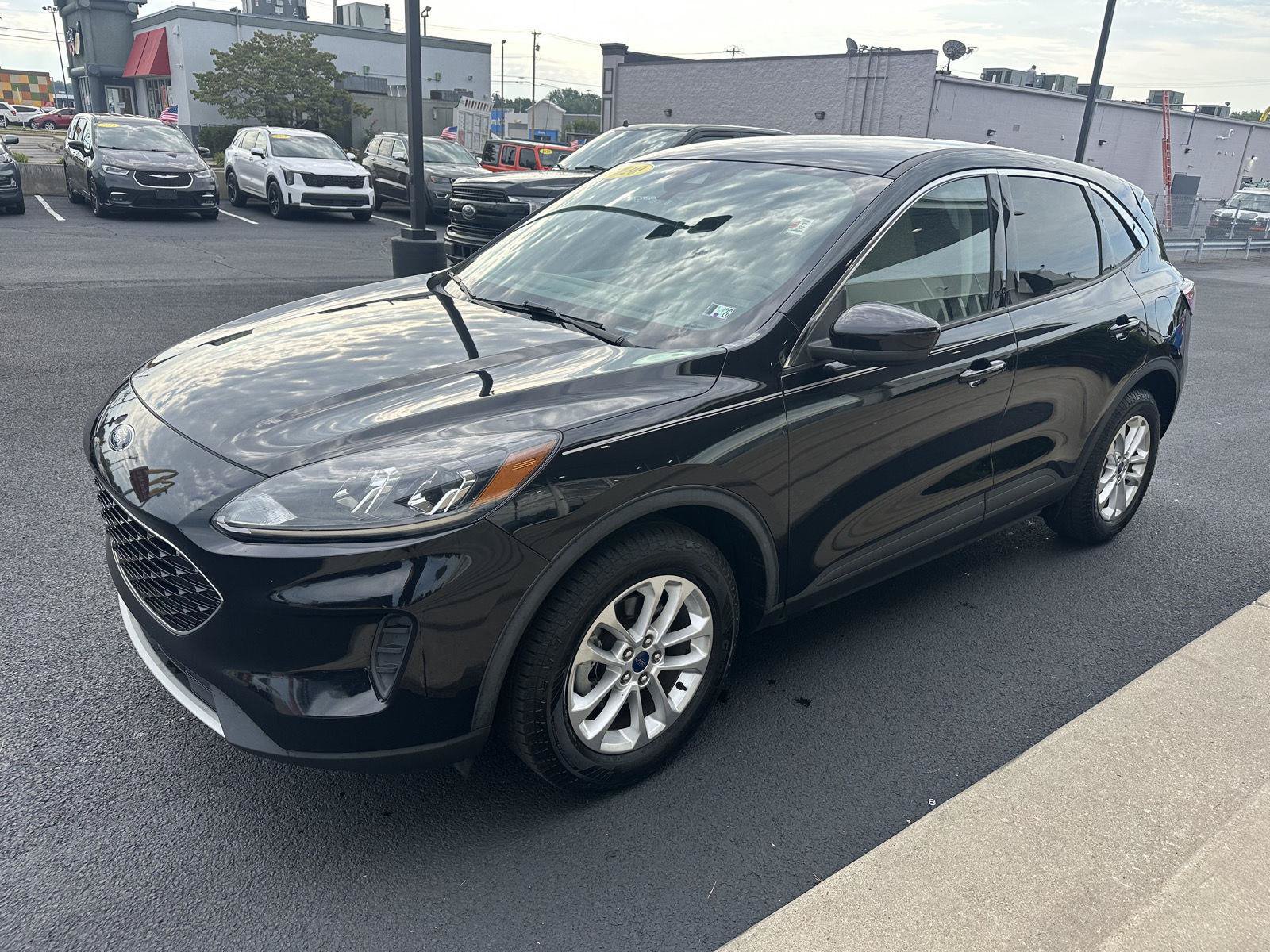 Used 2020 Ford Escape SE FWD image 6