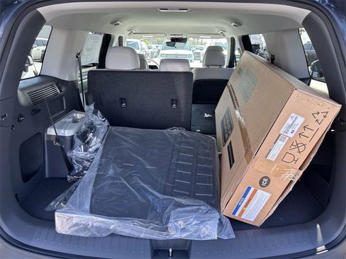 New 2026 Hyundai Santa Fe SE image 17