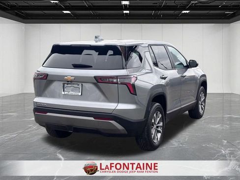 Used 2025 Chevrolet Equinox LT FWD image 5