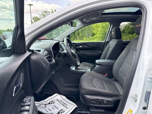 Used 2021 Chevrolet Equinox LT AWD/4WD image 23