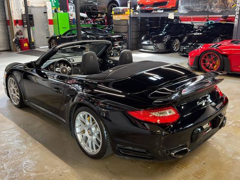 Used 2012 Porsche 911 4 Cabriolet AWD/4WD image 11