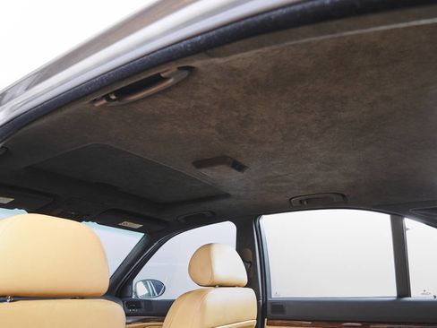 Used 2003 BMW M5 image 73