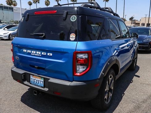 Used 2022 Ford Bronco Sport Outer Banks w/ Tech Package AWD/4WD image 6